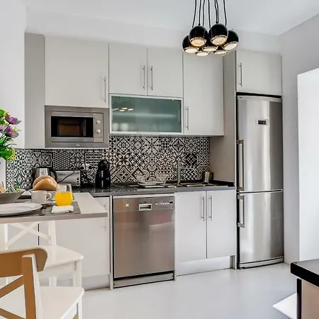 Baixa Beautiful And Luminous 3 Bdr Flat Appartement